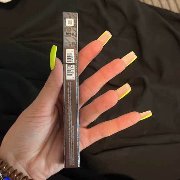 URBAN DECAY 24/7 glide on eye pencil- shade whiskey - Picture 3 of 5